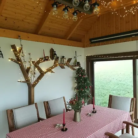 Včelárik *